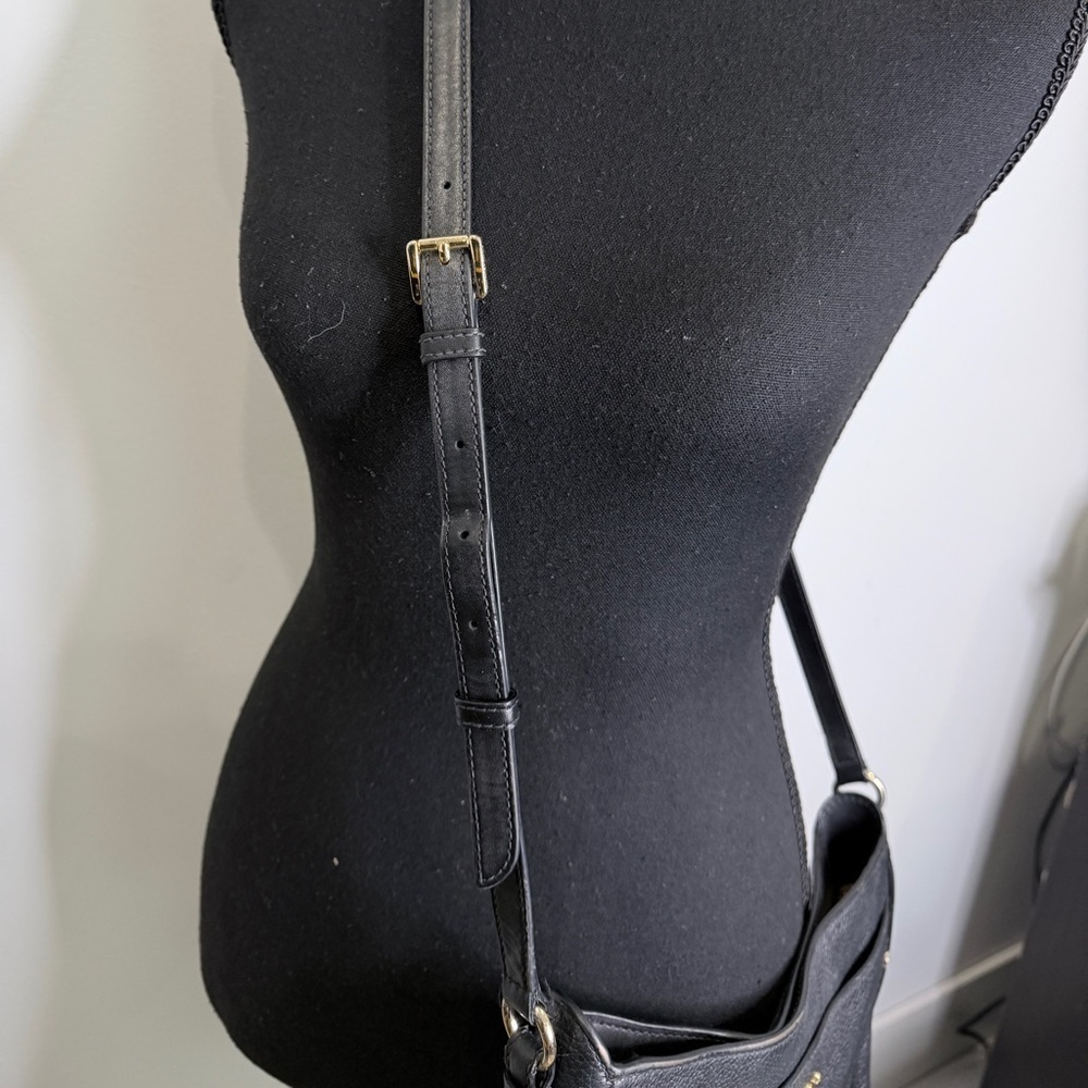 Michael Kors Jet Set Charm North South Zip Black Crossbody - Picture 5 of 11